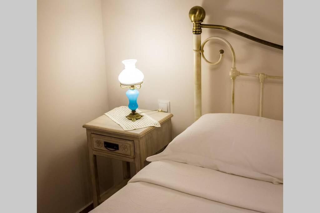 Neoclassical Apartment With 2 Bedrooms In Pireus Exteriér fotografie