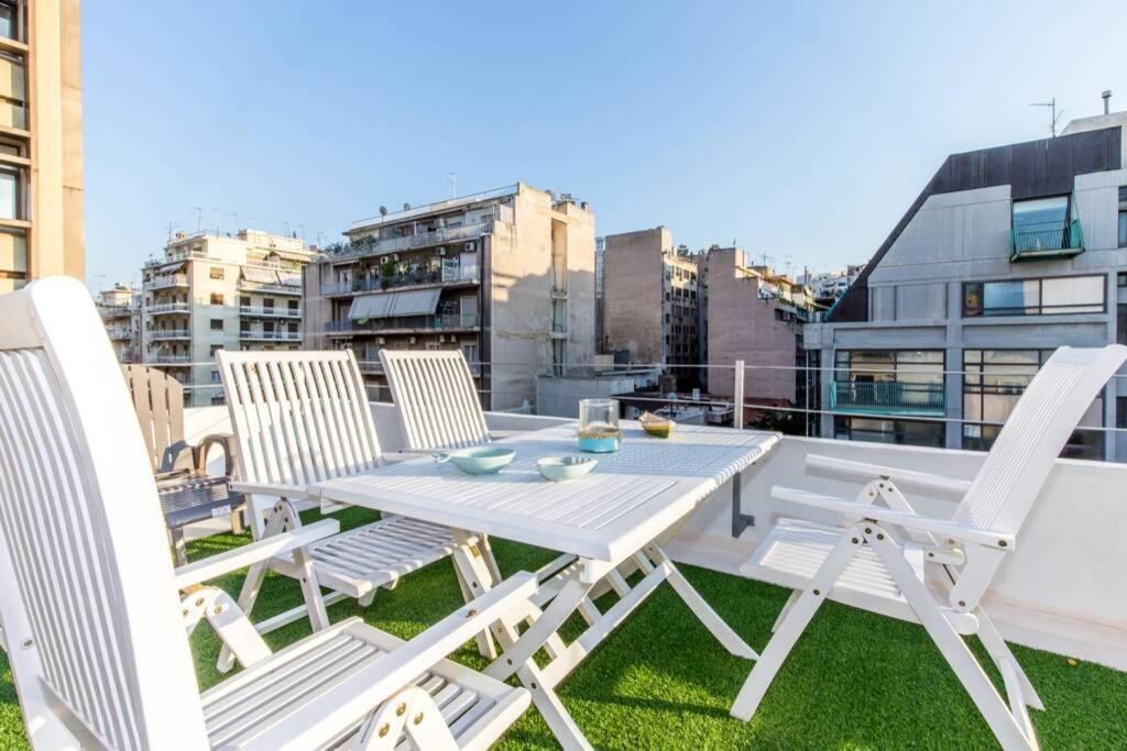 Neoclassical Apartment With 2 Bedrooms In Pireus Exteriér fotografie
