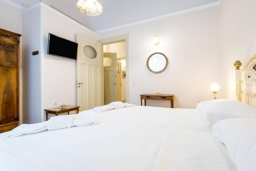 Neoclassical Apartment With 2 Bedrooms In Pireus Exteriér fotografie